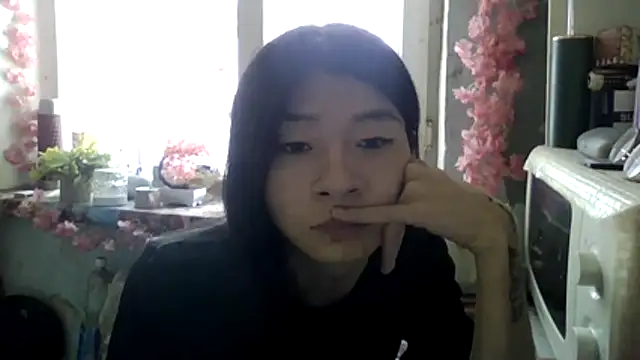 CarlyJoy online show from 12/03/25, 09:40