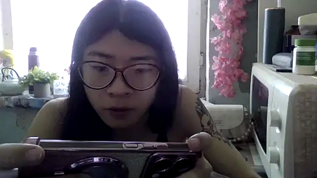 Snapshot of CarlyJoy chatting on 03/26/26, 10:43 CarlyJoy online show from 03/26/26, 10:43