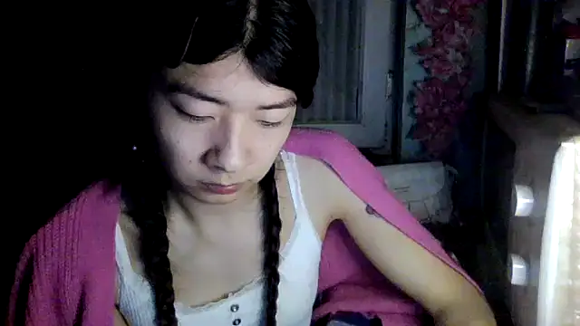 Snapshot of CarlyJoy chatting on 04/23/26, 04:31 CarlyJoy online show from 04/23/26, 04:31