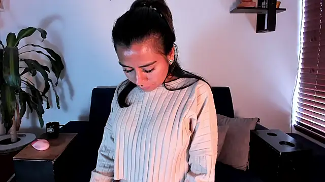 im amber online show from 04/30/26, 12:44