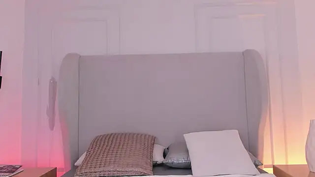 chloe d online show from 10/30/25, 11:55