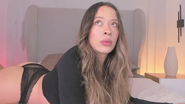 chloe d online show from 11/21/25, 11:42