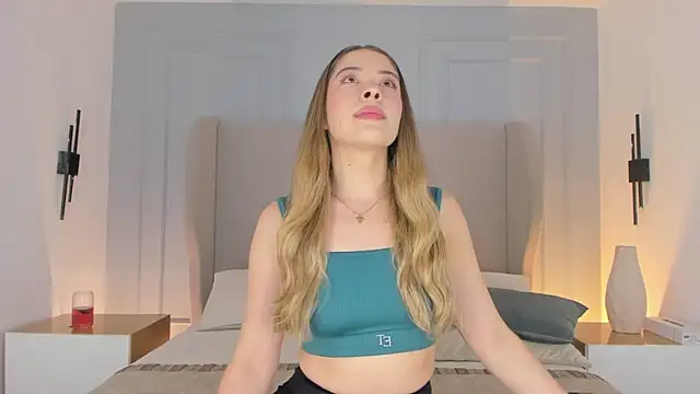 chloe d online show from 05/06/26, 10:37