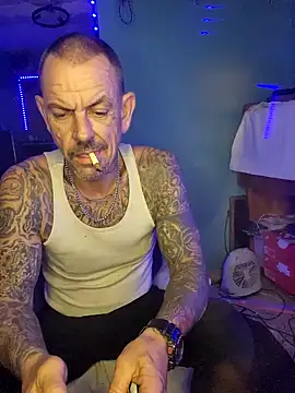 Snapshot of deepstroker42071 chatting on 12/25/24, 09:24 deepstroker42071 online show from 12/25/24, 09:24