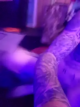 Snapshot of deepstroker42071 chatting on 12/29/24, 01:45 deepstroker42071 online show from 12/29/24, 01:45