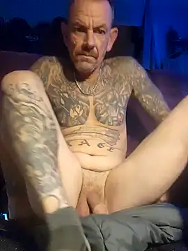 Snapshot of deepstroker42071 chatting on 01/14/25, 06:24 deepstroker42071 online show from 01/14/25, 06:24