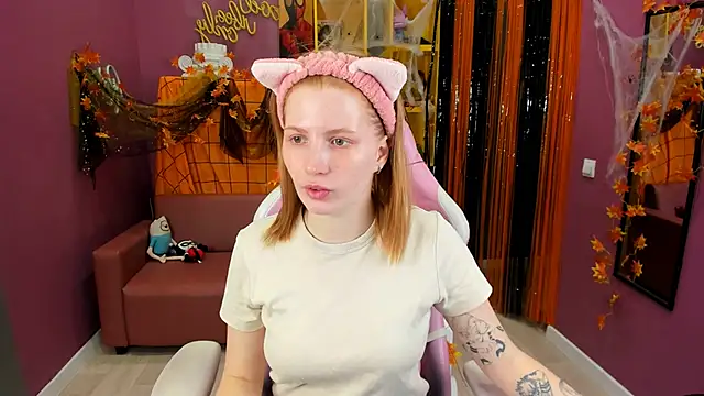 Mira  Blush online show from 10/26/25, 01:50