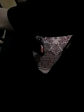 Snapshot of ikarus07 chatting on 01/06/25, 10:37 ikarus07 online show from 01/06/25, 10:37