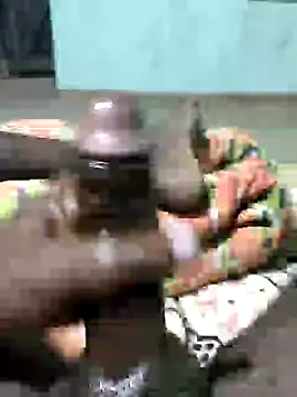 Snapshot of SILENT_FUCKER_01 chatting on 12/16/24, 07:43 SILENT FUCKER 01 online show from 12/16/24, 07:43