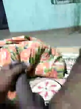 Snapshot of SILENT_FUCKER_01 chatting on 12/18/24, 05:21 SILENT FUCKER 01 online show from 12/18/24, 05:21