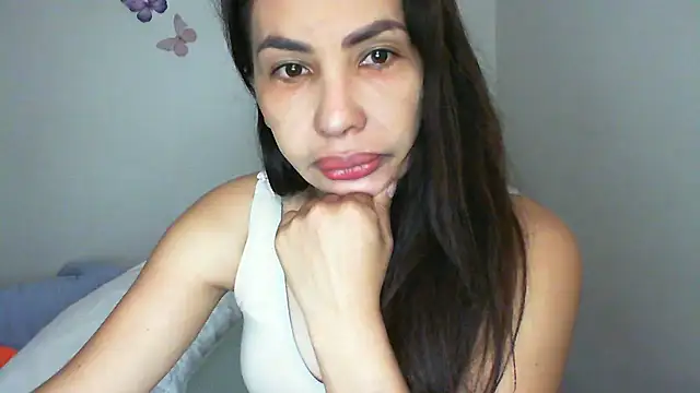 Snapshot of salome__milf chatting on 04/12/26, 08:19 salome milf online show from 04/12/26, 08:19