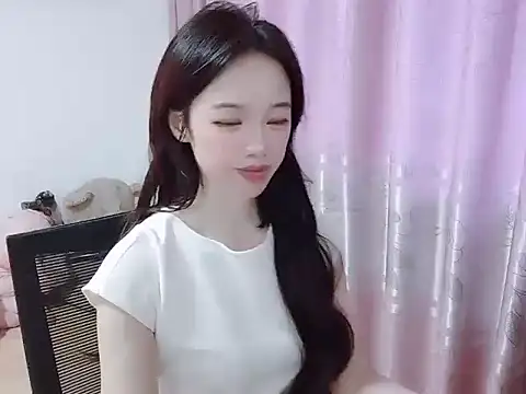 wwcc123 online show from 10/09/25, 03:37