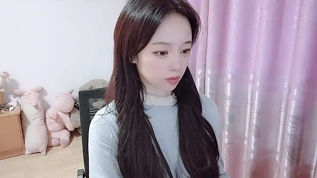 wwcc123 online show from 10/22/25, 03:18