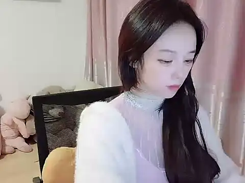 wwcc123 online show from 11/26/25, 02:07