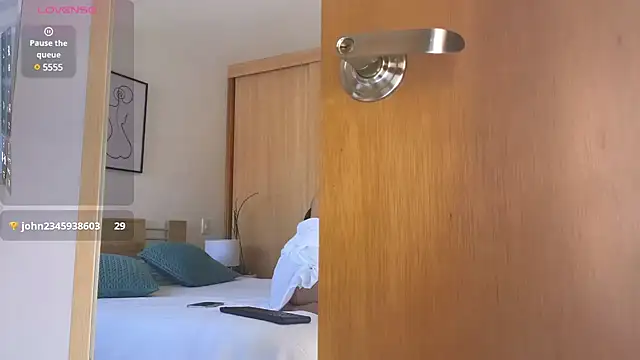 Snapshot of sweet_sophia90s chatting on 01/21/25, 03:21 sweet sophia90s online show from 01/21/25, 03:21