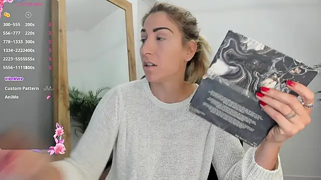 sofiah  online show from 02/19/25, 06:33