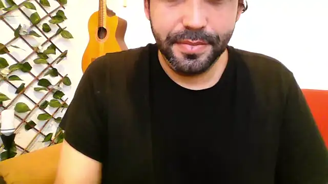 Snapshot of geeklatin88 chatting on 10/20/25, 08:53 geeklatin88 online show from 10/20/25, 08:53