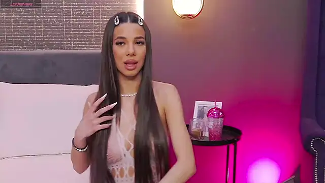 LaraKent online show from 02/26/25, 08:44