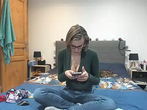 Snapshot of Madame_Callie chatting on 03/30/26, 12:17 Madame Callie online show from 03/30/26, 12:17