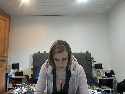 Snapshot of Madame_Callie chatting on 04/19/26, 12:59 Madame Callie online show from 04/19/26, 12:59