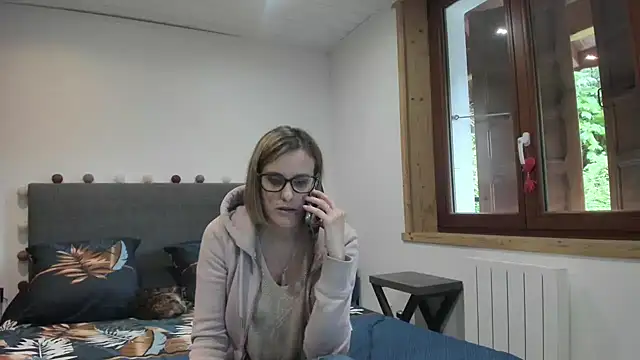 Snapshot of Madame_Callie chatting on 05/18/26, 11:38 Madame Callie online show from 05/18/26, 11:38
