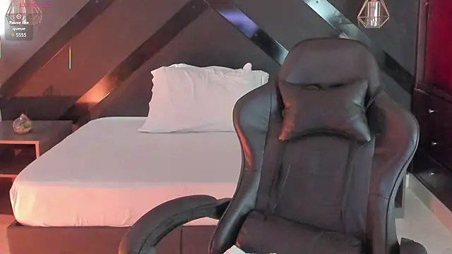 Snapshot of dark_gotica chatting on 02/04/26, 07:09 dark gotica online show from 02/04/26, 07:09