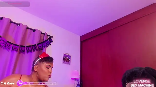 DianaBrownXX online show from 10/28/25, 03:54