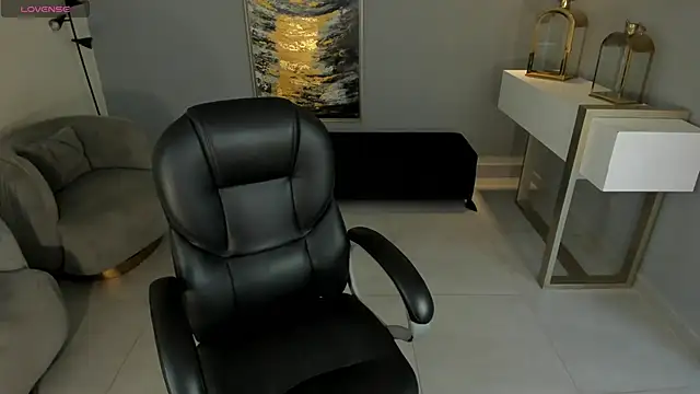 AlessiaCorleone  online show from 02/24/25, 10:14