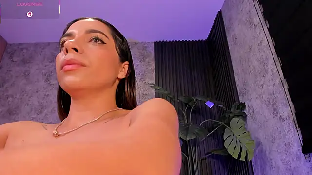 AmyWalker  online show from 09/13/25, 09:42