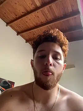 Snapshot of Juan_Castano chatting on 10/30/25, 03:24 Juan Castano online show from 10/30/25, 03:24