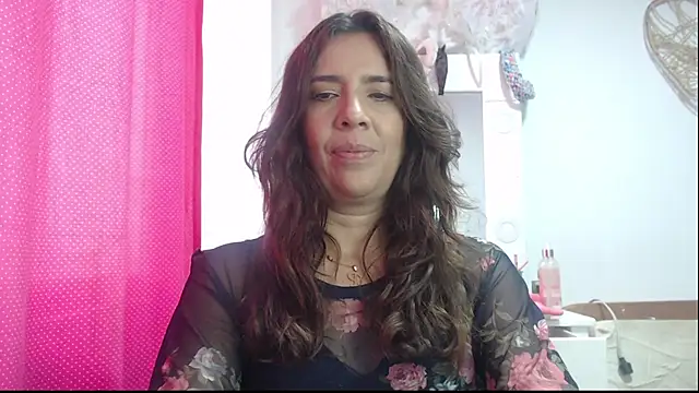 Victoria meester online show from 02/05/25, 03:52