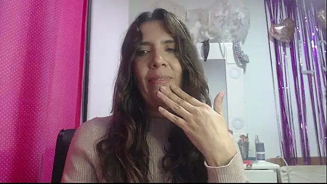 Victoria meester online show from 02/17/25, 09:19