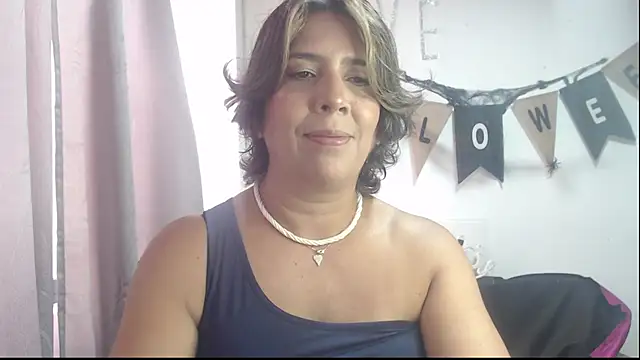 Victoria meester online show from 10/16/25, 02:51