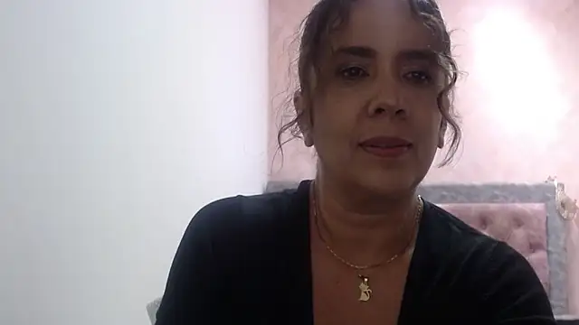 Victoria meester online show from 06/12/26, 03:33