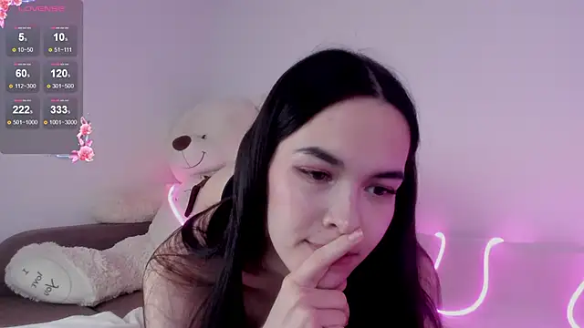 Snapshot of 666kisses chatting on 03/09/25, 04:05 666kisses online show from 03/09/25, 04:05