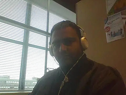 Snapshot of JohnBond009 chatting on 01/24/25, 03:02 JohnBond009 online show from 01/24/25, 03:02