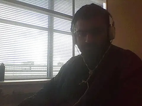 Snapshot of JohnBond009 chatting on 03/12/25, 01:08 JohnBond009 online show from 03/12/25, 01:08