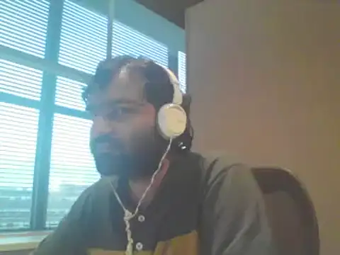 Snapshot of JohnBond009 chatting on 09/09/25, 06:07 JohnBond009 online show from 09/09/25, 06:07