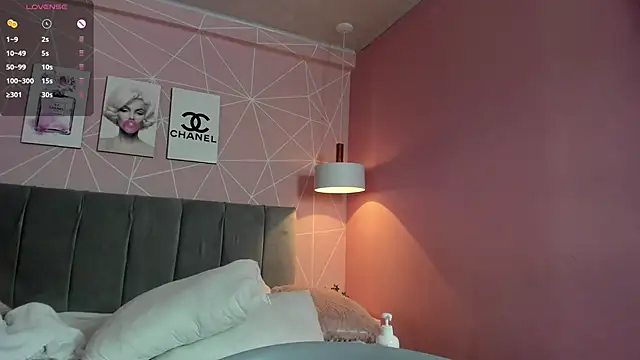 dolly zoe online show from 01/11/25, 07:28