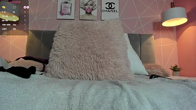 dolly zoe online show from 01/11/25, 10:29