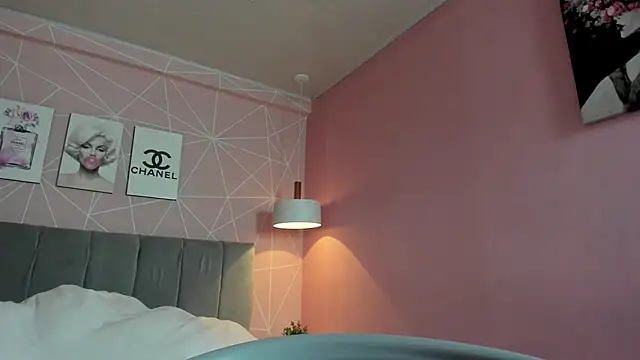 dolly zoe online show from 01/29/25, 10:22