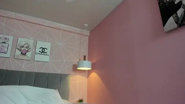 dolly zoe online show from 10/03/25, 09:45