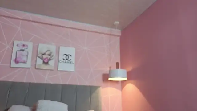 dolly zoe online show from 10/15/25, 02:11