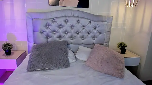 ayshel   online show from 01/30/25, 07:50