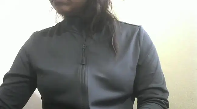 Snapshot of shekira99 chatting on 01/25/25, 04:02 shekira99 online show from 01/25/25, 04:02