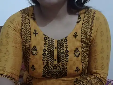 Snapshot of shekira99 chatting on 11/30/25, 07:07 shekira99 online show from 11/30/25, 07:07