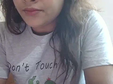 Snapshot of shekira99 chatting on 12/20/25, 04:30 shekira99 online show from 12/20/25, 04:30