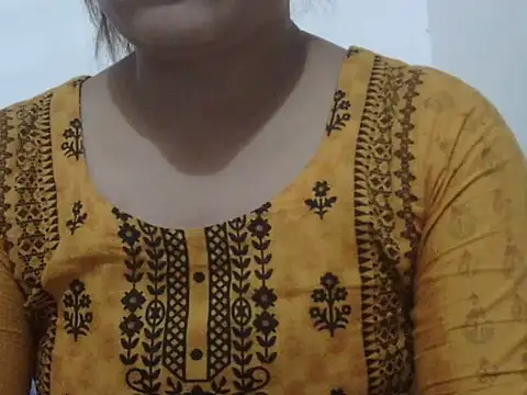 Snapshot of shekira99 chatting on 02/27/26, 03:12 shekira99 online show from 02/27/26, 03:12