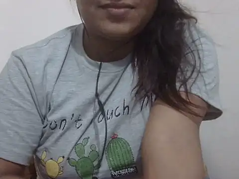 Snapshot of shekira99 chatting on 03/12/26, 07:53 shekira99 online show from 03/12/26, 07:53