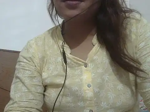 shekira99 online show from 05/19/26, 07:31